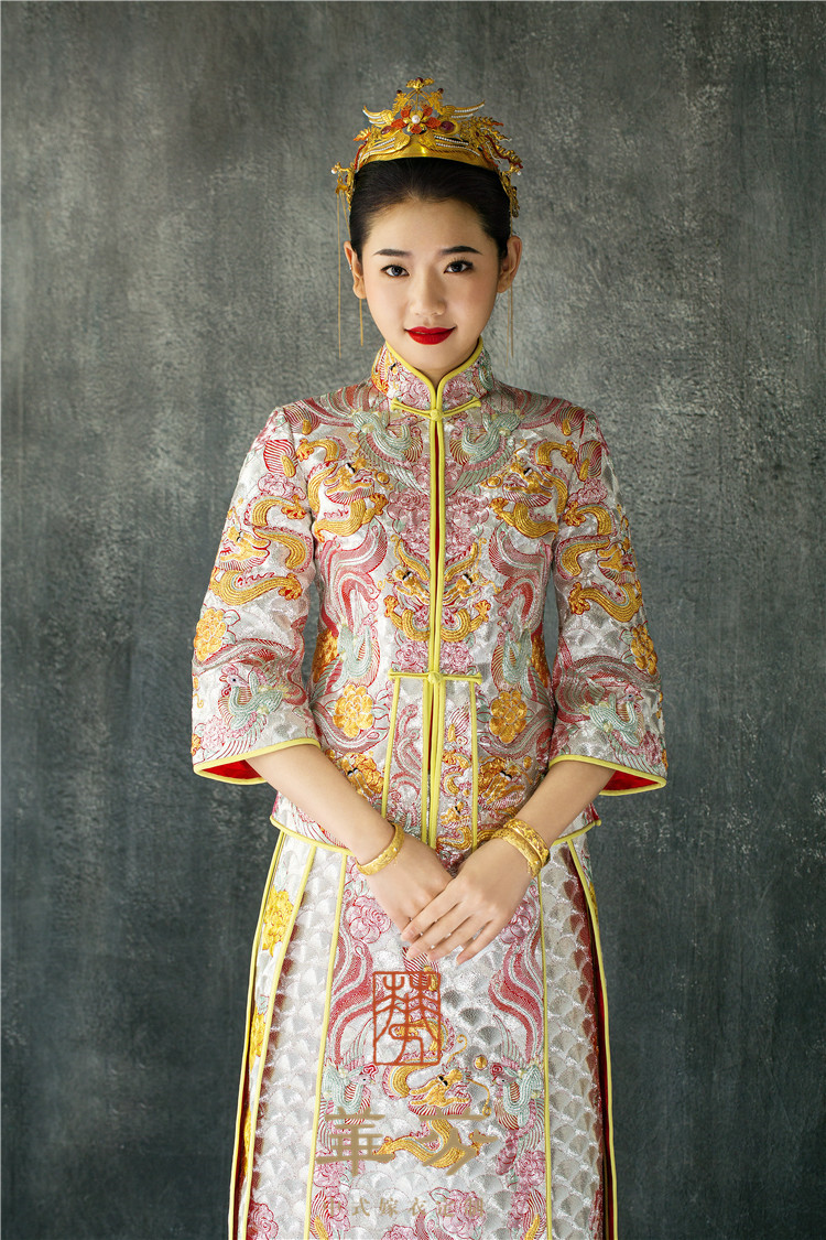 华芬嫁衣《如意》褂皇 原创龙凤褂 美妆博主婕哥原版褂裙 潮绣 - 华芬